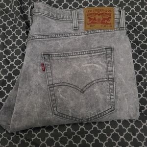 Levis 512 Slim Jeans.